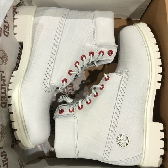 TIMBERLAND SERPENT WHITE LIMITED 6 INCH BOOTS - Picture 3 of 4